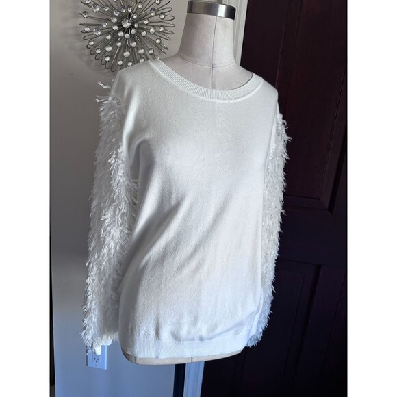 NWT Sioni Milano winter white sweater with fuzzy long sleeves Large - Picture 1 of 4